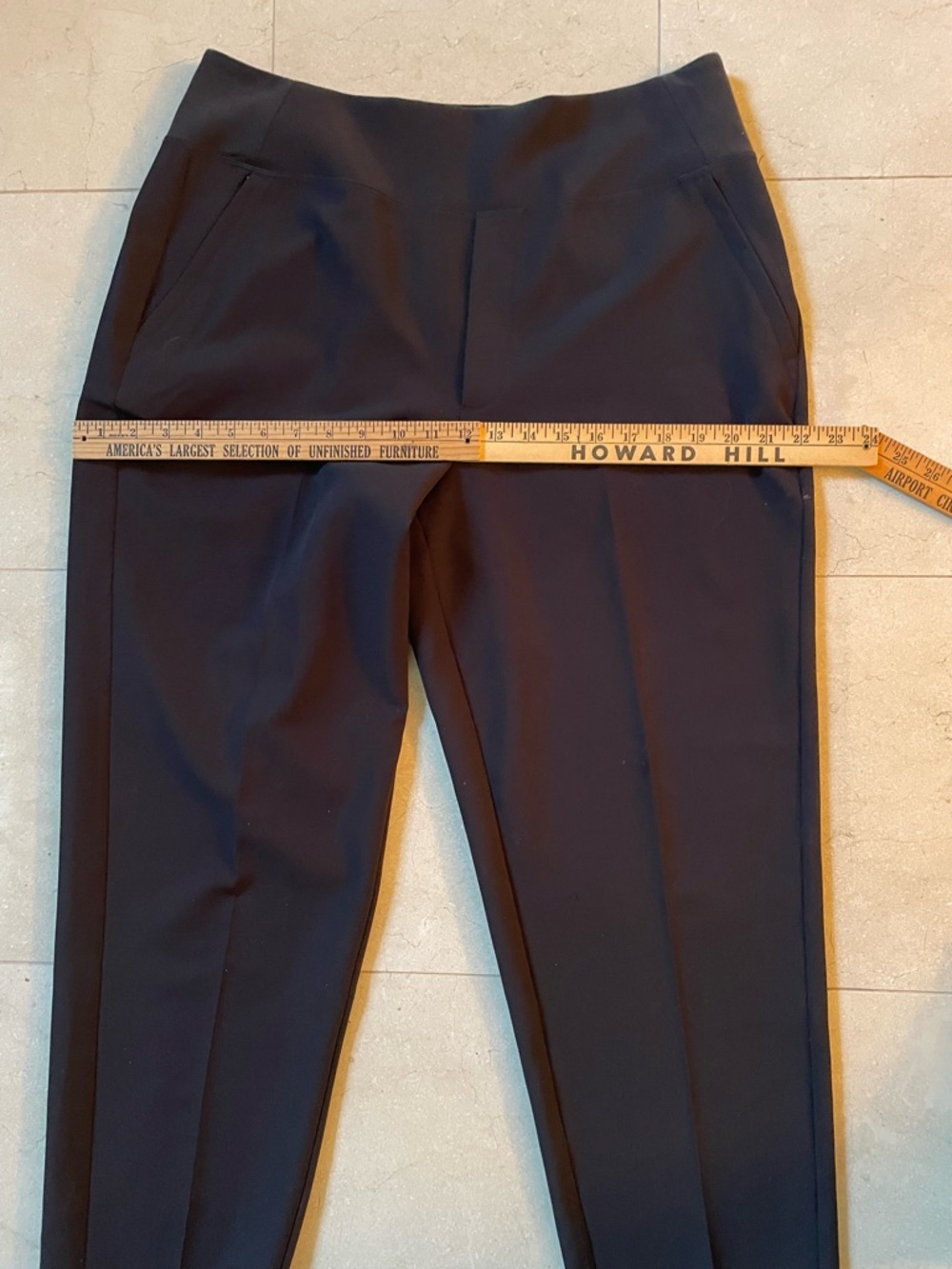Athleta Black Womens ankle Pants 12 like new - Picture 2 of 5